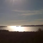 ヴィラ Bay ジアロヴァ