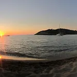 Bay ジアロヴァ