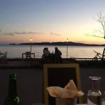 Bay *